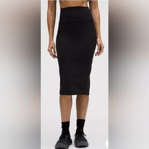 Lululemon Nulu High Waisted Midi Skirt With Pocket -size 4
